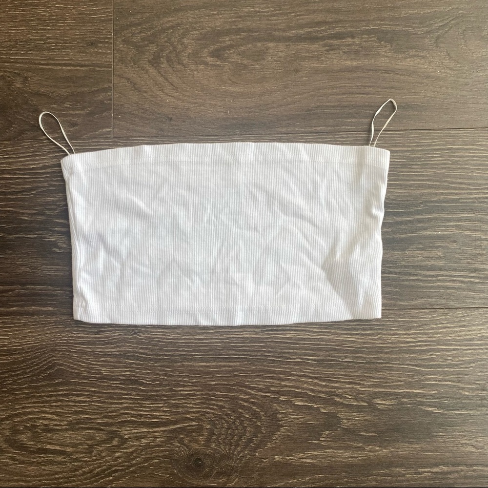 crop top, size M, color White